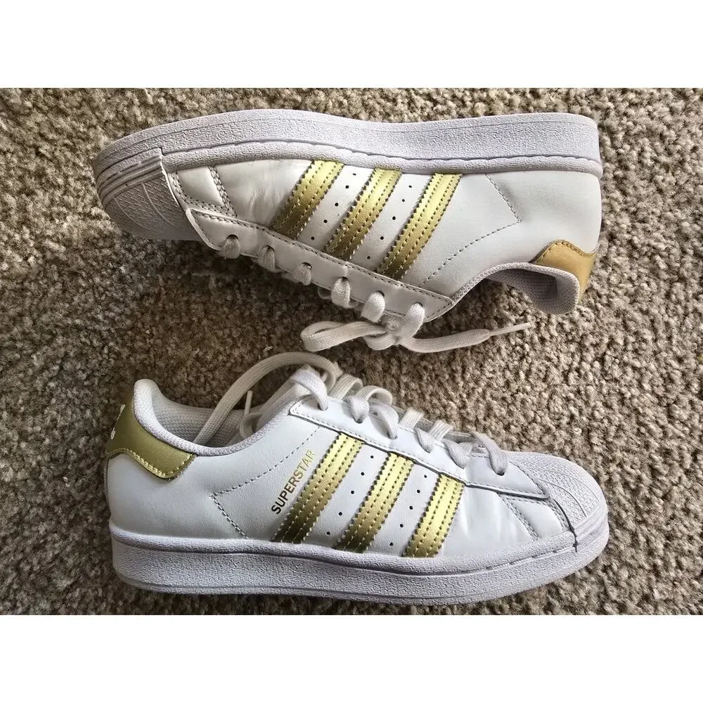 Adidas Superstar Men's White Gold Lace Up Low Top Leather Sneakers FX7483 - Picture 2 of 8